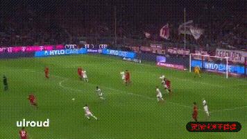 遭全世界豪门哄抢，世界足坛T1级别潜力中卫——乌帕梅卡诺