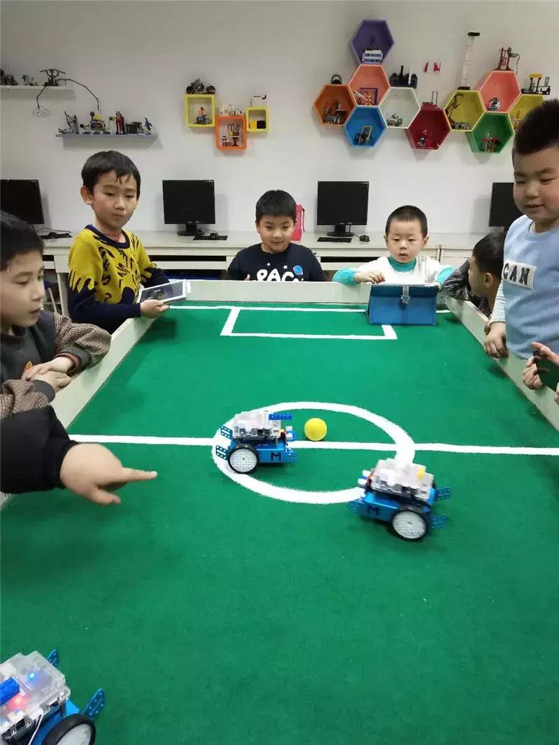 保定市幼儿机器人创意挑战赛,包头市科技少年宫机器人