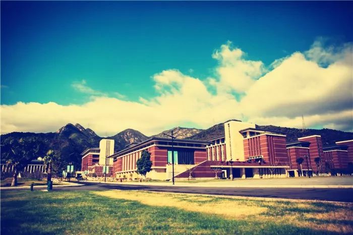 国家承认学历的种类及报考条件,国家承认的五种学历有哪些