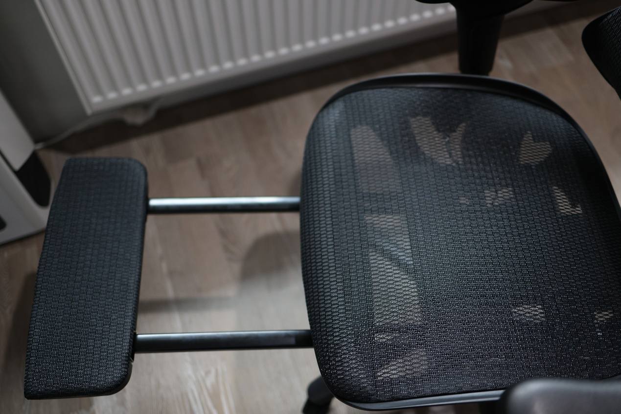 网易严选领航员工学椅测评智商税,网易严选工学椅探险家pro星舰版