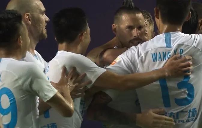 闪耀中超！前英超球星1射2传+造乌龙踢疯了，吊打中超保级队