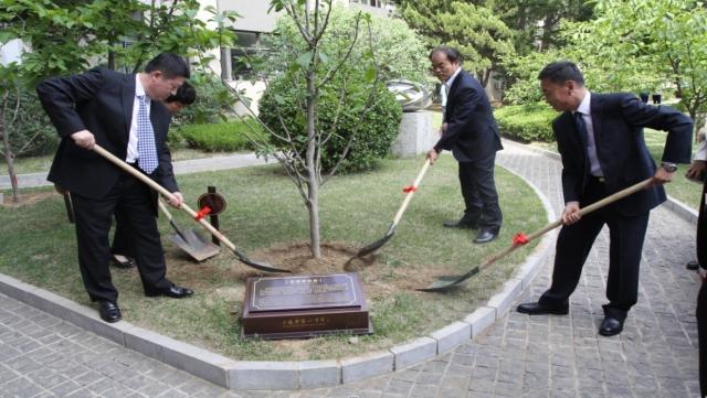 2020全景看高中丨历久弥新，八中用心探索可能，用心成就梦想