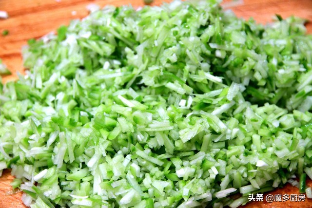适合夏季吃的几种饺子馅,夏天吃饺子做这馅鲜嫩柔韧特别香