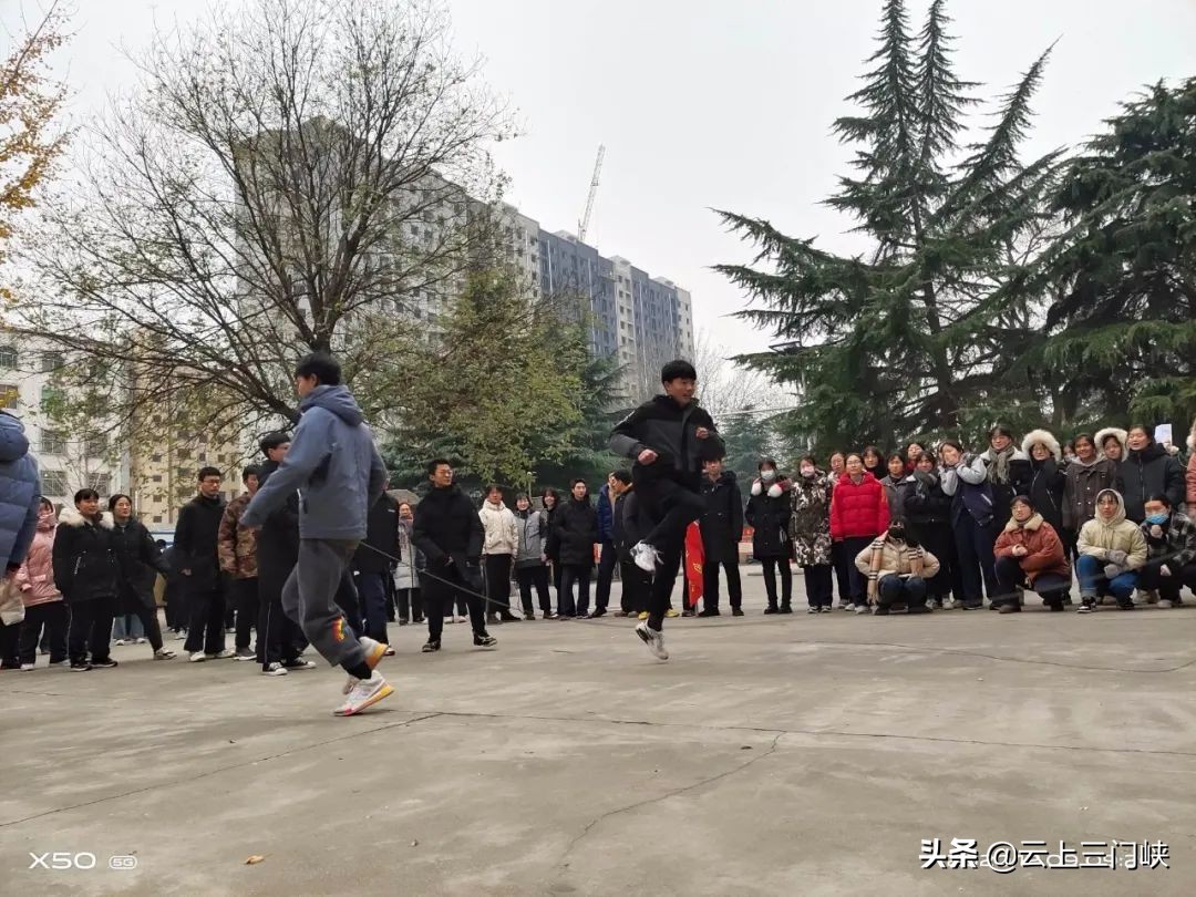 灵宝一高“弦歌不辍正芳华”系列报道：艺术之花满园春