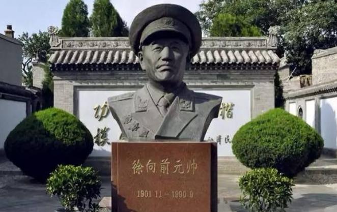 苍松翠柏忠魂不朽,历史上元帅的墓在哪里