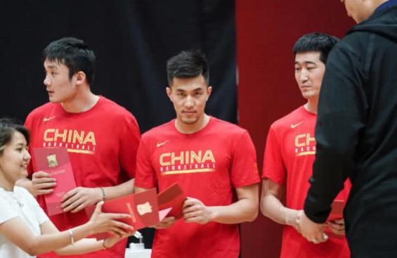 周琦和小丁谁厉害,小丁和周琦现状