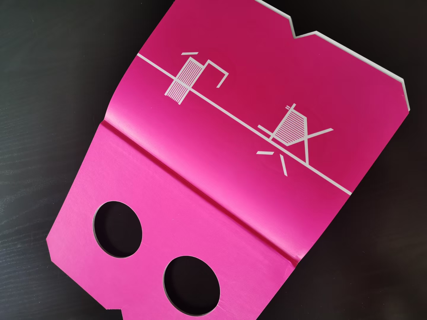 优秀书籍装帧设计作品及文字说明,艺术书籍装帧设计作品