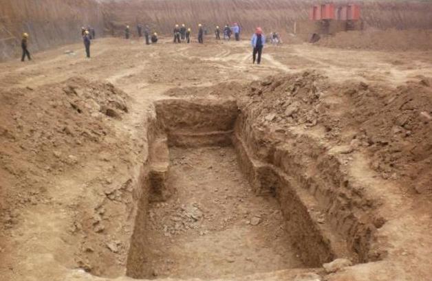 古墓发现酒专家说不能喝,古墓里面的海螺是什么