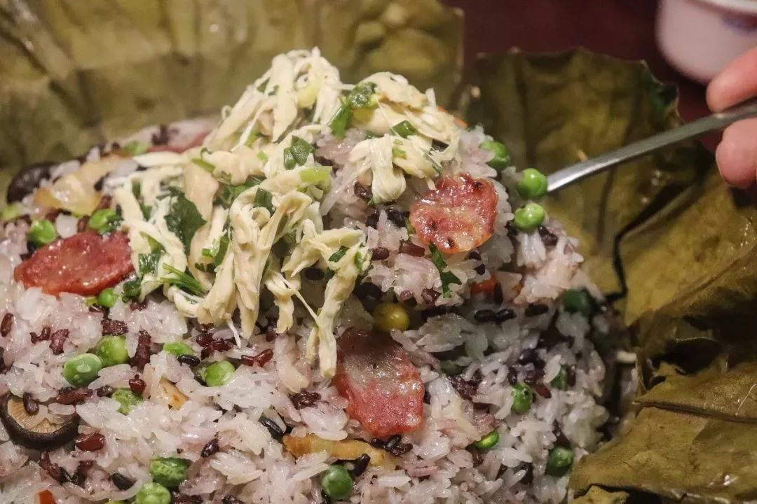 铜盘焗鸡的正宗做法,特点铜盘焗鸡