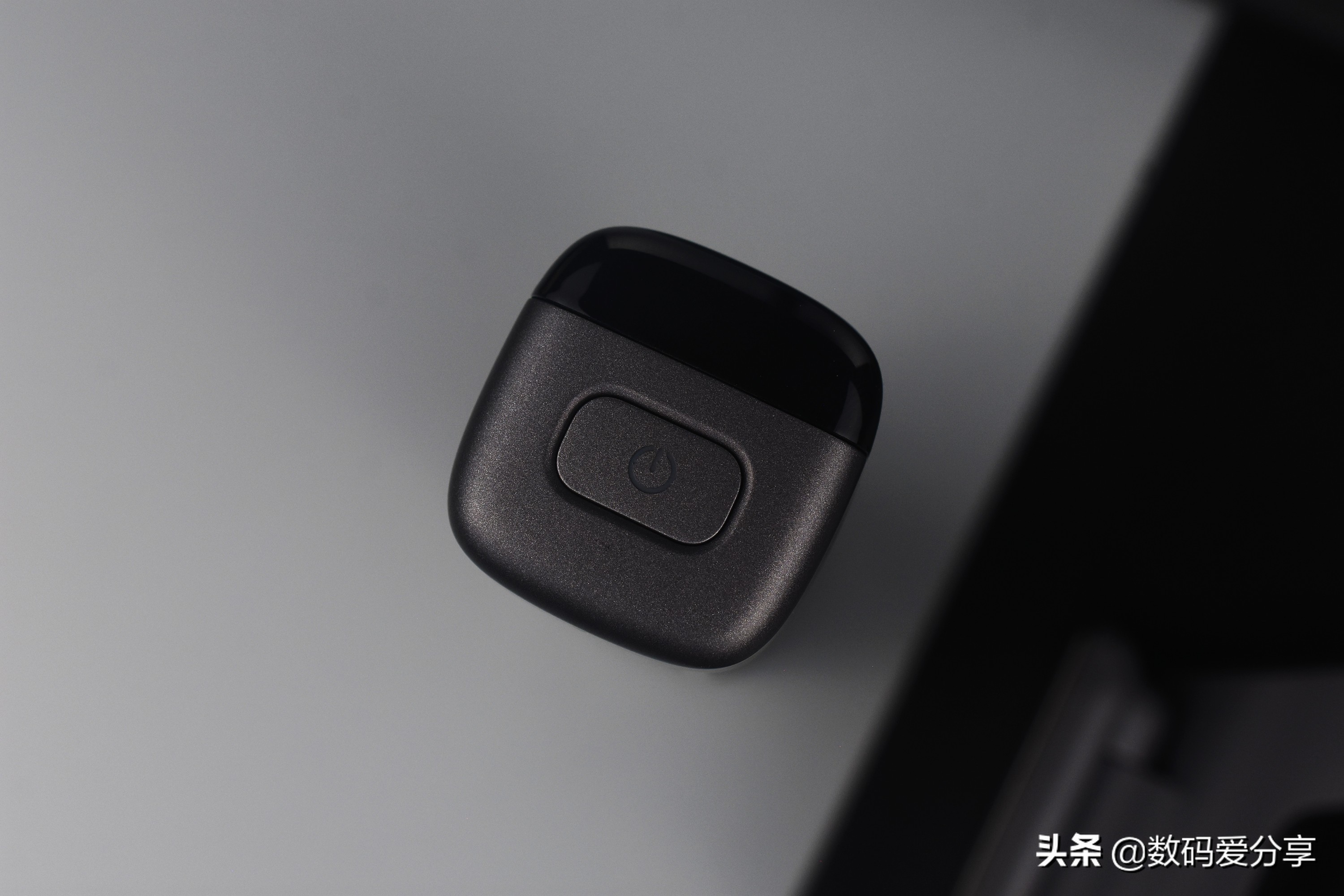 夜视高清行车记录仪最新款,双镜头可远程监控行车记录仪推荐