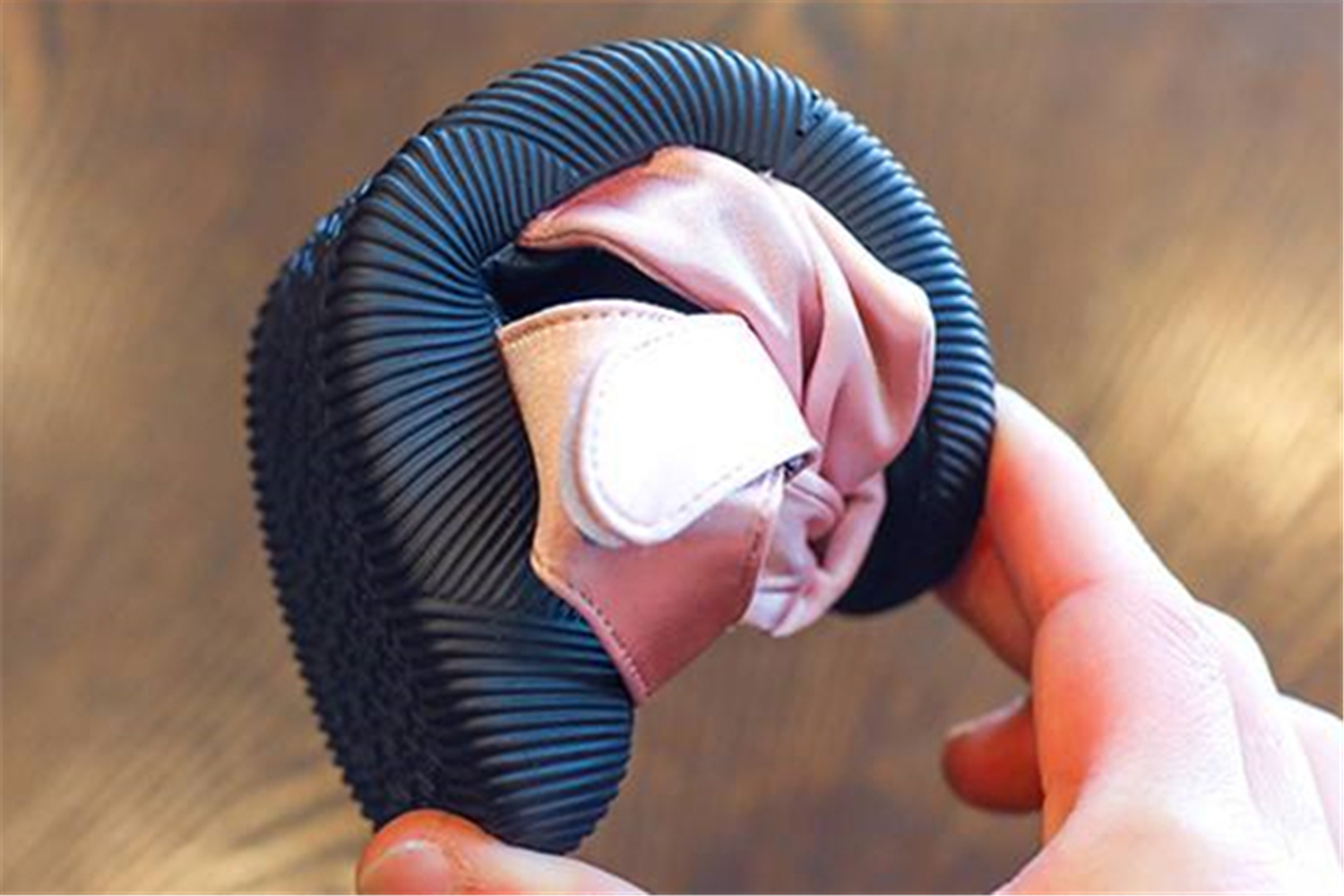 给孩子买鞋别只看颜值，穿得不对影响脚部发育不说，还有健康威胁