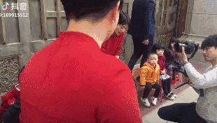 新郎接亲堵门游戏大全教程,接亲堵门游戏伴郎和新郎一起玩吗