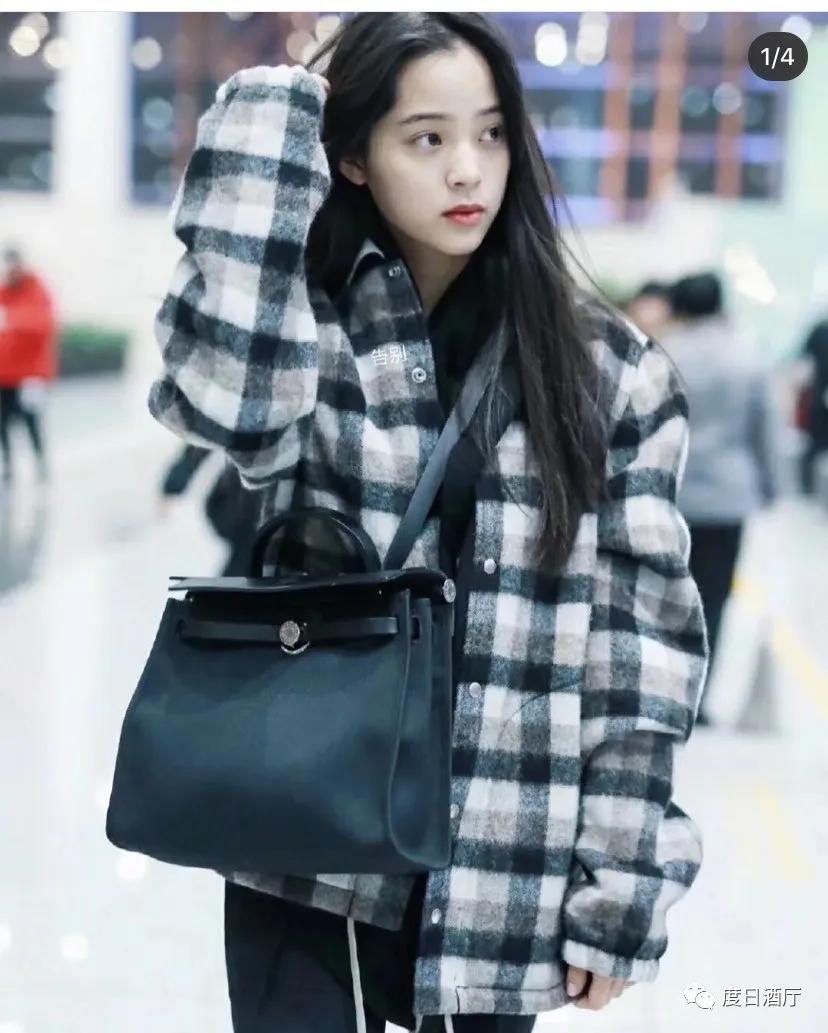 上班族日常通勤包,你的第一款大牌包包