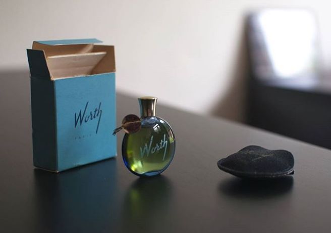 什么味道的车载香水好闻又持久,哪个牌子的香水好闻淡淡的味道