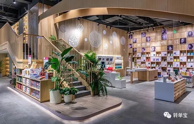 如何白手起家开一间花店,开花店月入过万的经历