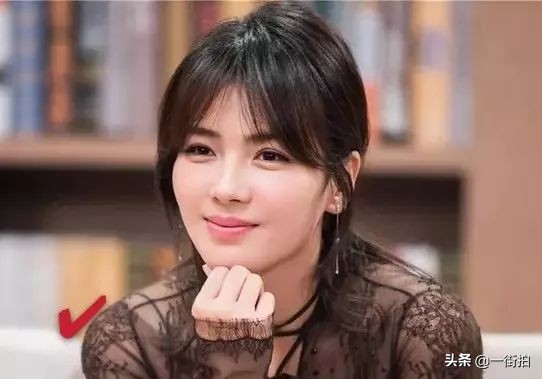 朴信惠好看还是iu好看,朴信惠空气刘海学生造型