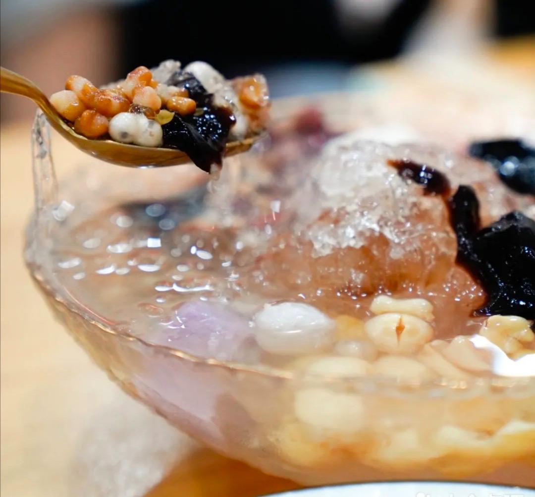 比冰棍养生，比奶茶解暑，三伏天的Q弹爽滑都在这碗中