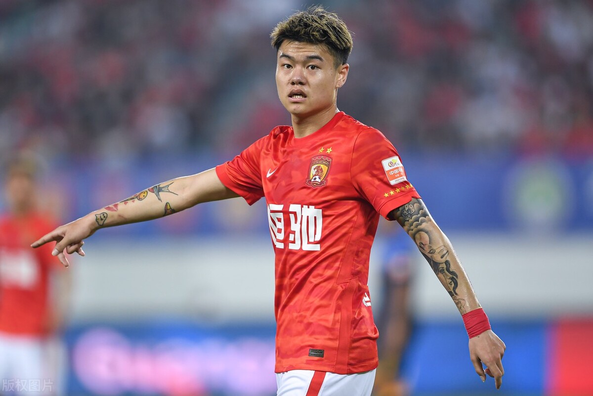 现在国足有哪几个厉害的球员,未来国足最受期待的球员是哪些