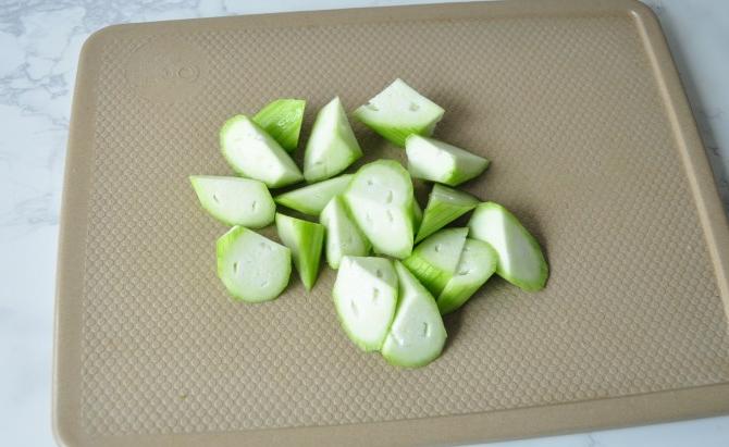 怎样食疗去除各种雀斑老年斑,如何祛雀斑最有效的食疗方法