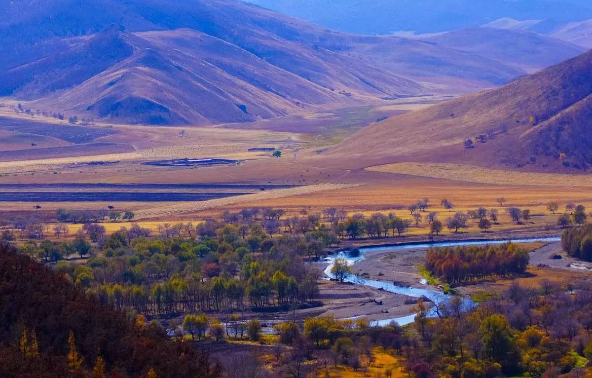 呼伦贝尔大草原月亮小镇,呼伦贝尔草原浪漫小镇