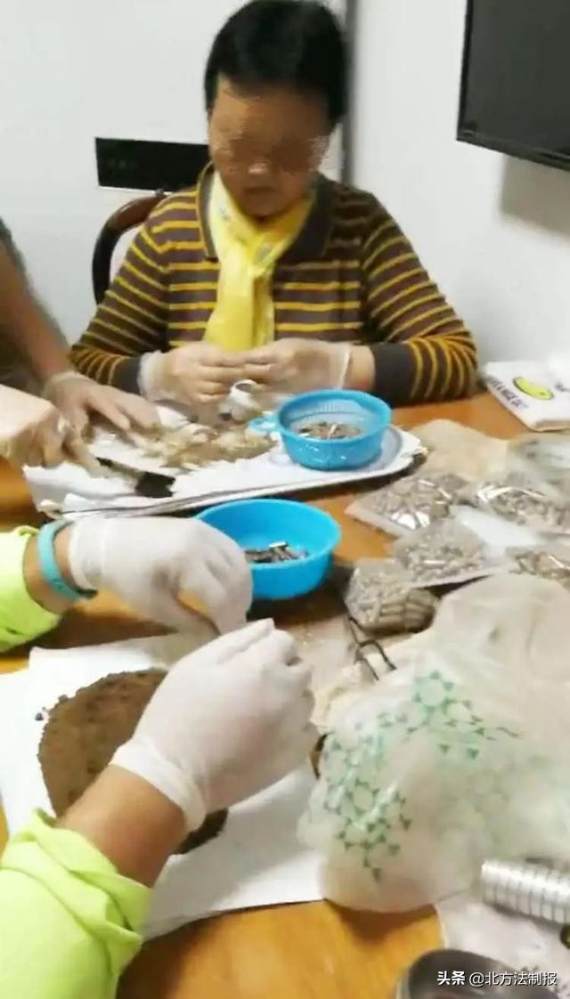 触目惊心的餐饮后厨,记者暗访胎盘作坊