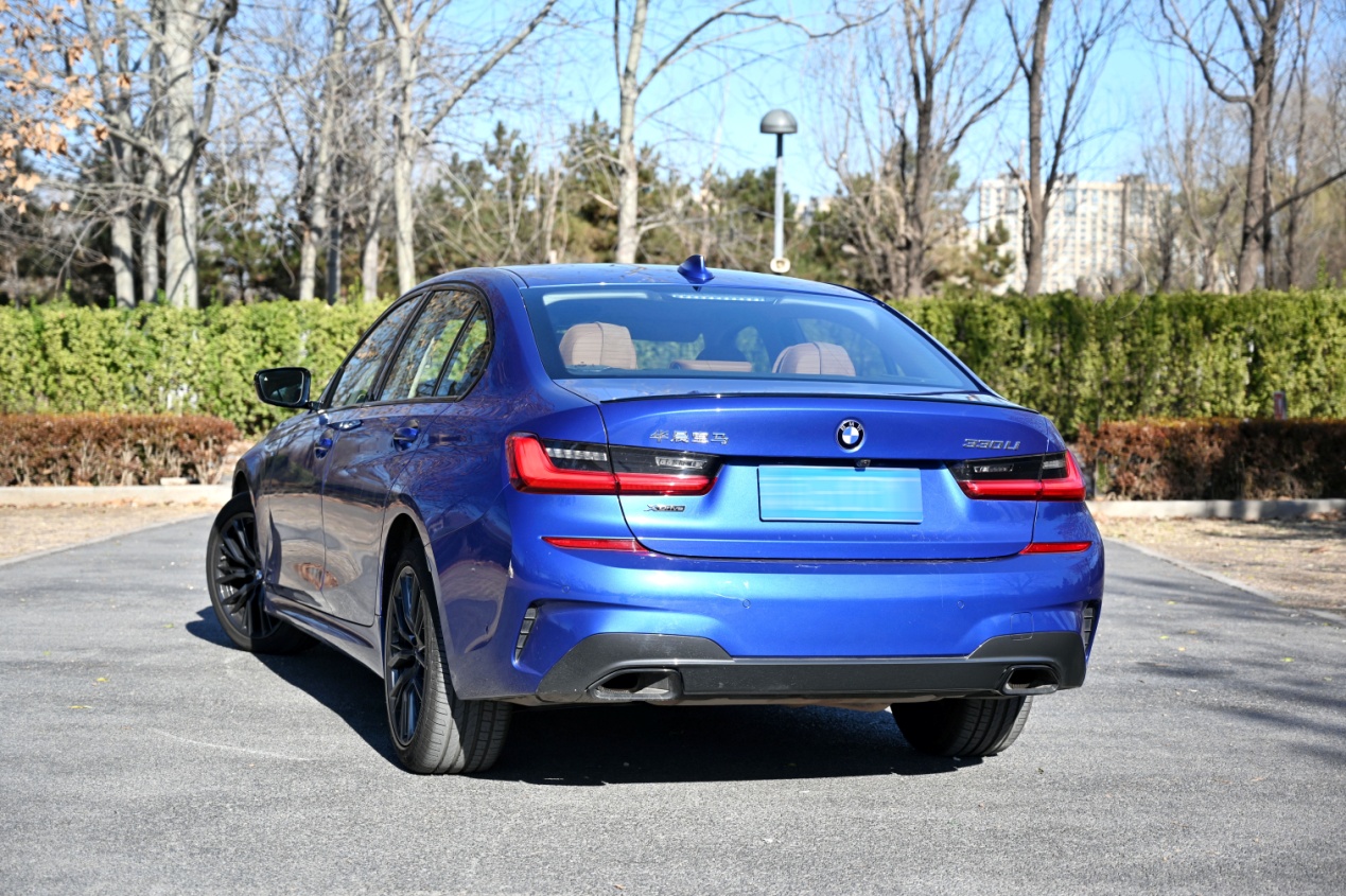 万变不离其宗试驾宝马330lixdrive,宝马330ixdrive曜夜m运动版试驾