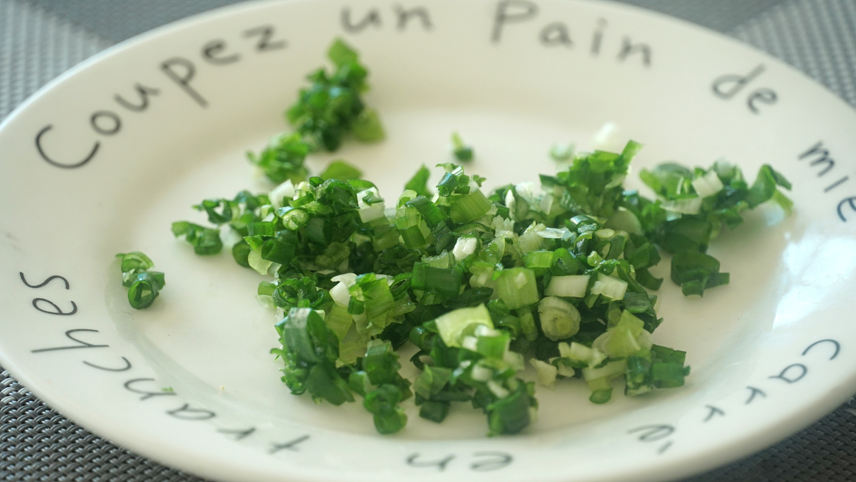 不揉面不擀面的懒人肉饼,教你做懒人白菜馅饼不揉面不擀面