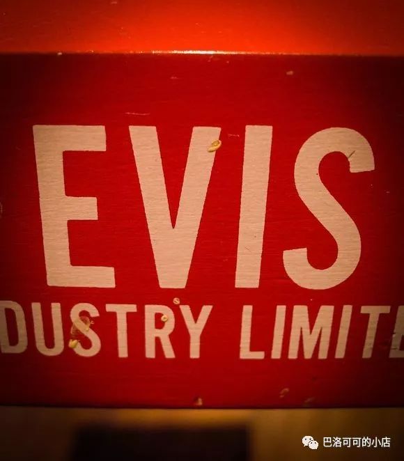 潮牌牛仔店铺,潮牌字母印花牛仔