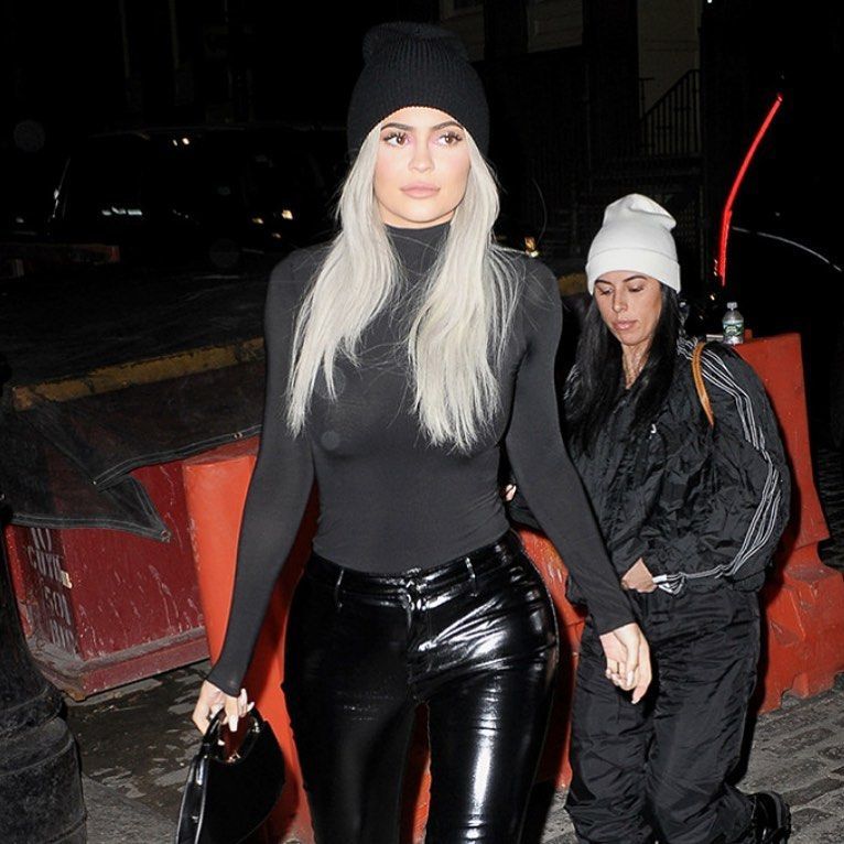 给卡戴珊当助理,卡戴珊助理帮忙整顿