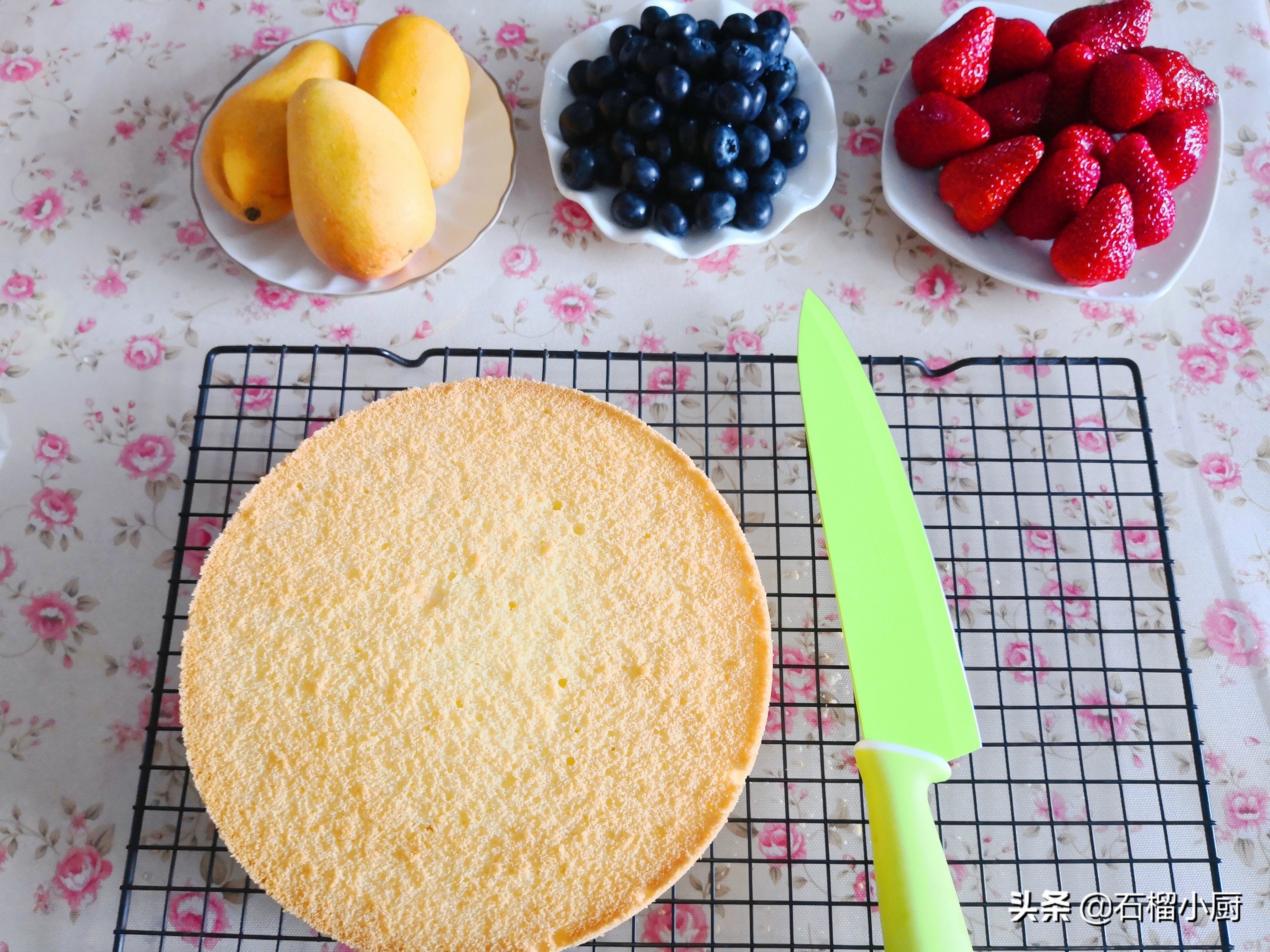 简单又好吃的蛋糕裱花,超简单的蛋糕裱花手残党也可以做