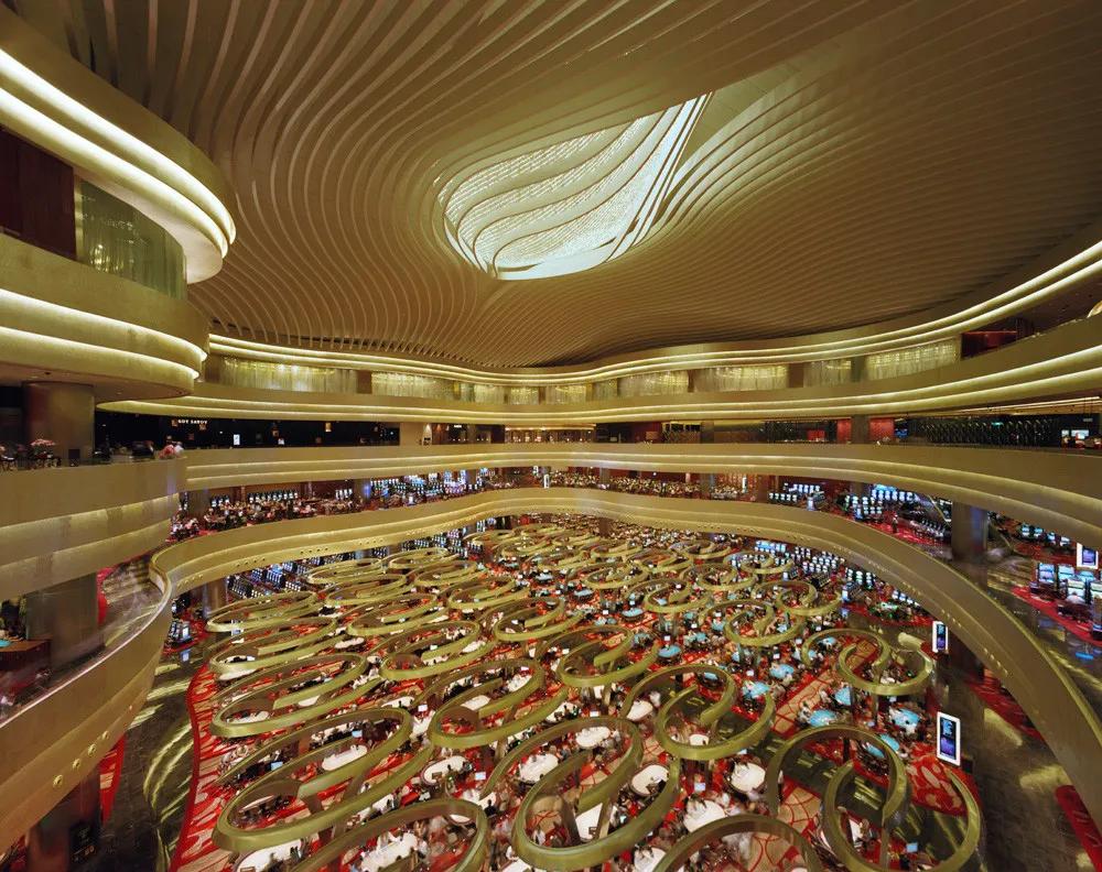 柯南居然来过这里？巨资打造的综合豪华娱乐城，最大的公共悬臂