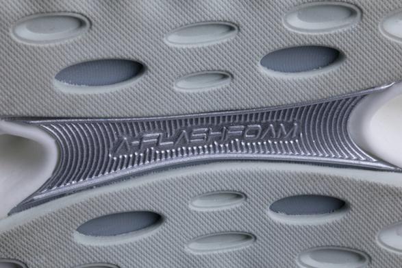 脚感无敌女鞋,脚感无敌的休闲鞋