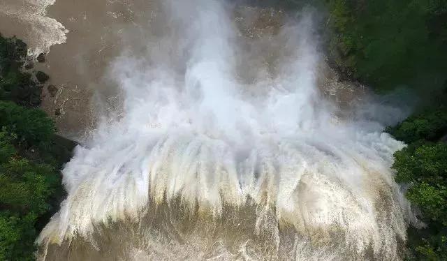 最美的六大瀑布黄果树瀑布上榜,黄果树大瀑布宏伟壮观的美丽风景