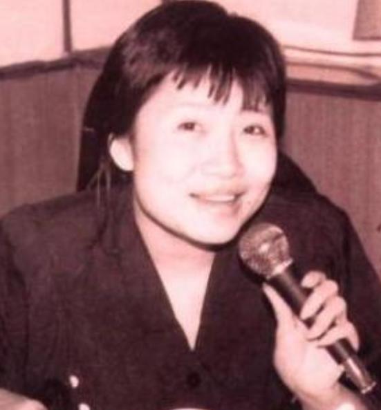 李娜是怎么蜕变的,59岁的李娜如今长得怎么样了