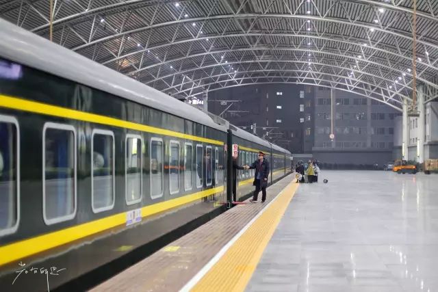 6000元一张火车票，比机票还贵！看完《囧妈》想去火车旅行