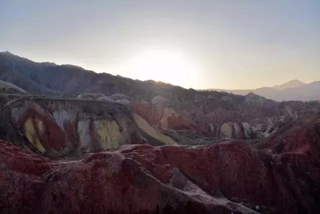 她的美是你无法企及的,她的美是不可方物的美
