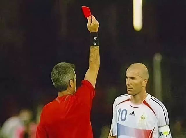 齐达内最不可思议的进球,足球大师齐达内生涯