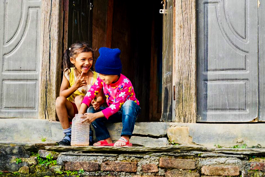 尼泊尔十堰,尼泊尔为什么这么穷