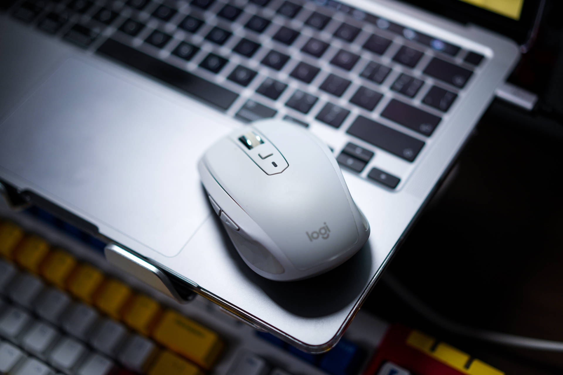 换完Mac又血亏2000，6000字聊聊好用的打工人苹果配件