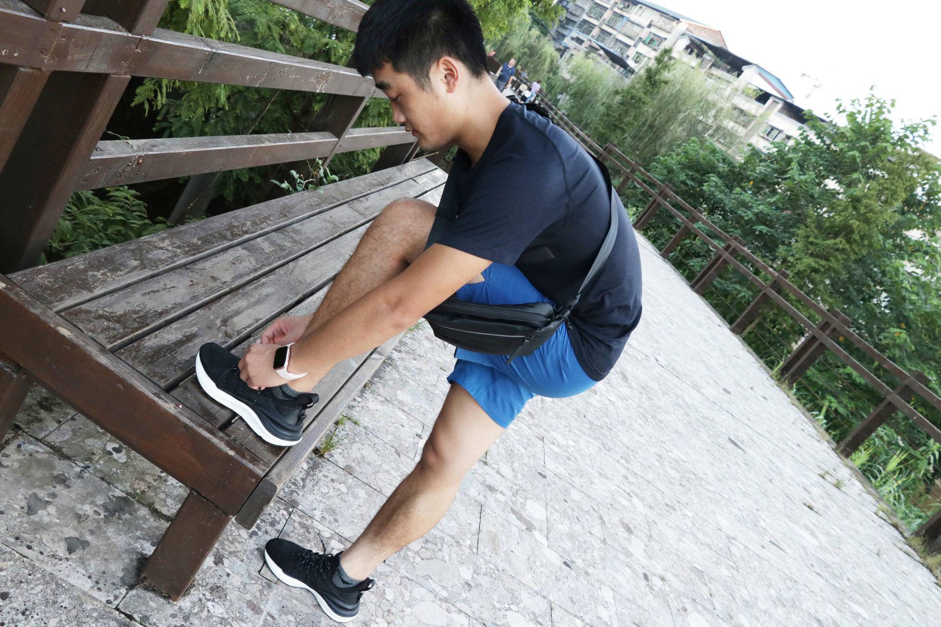 小米球鞋米家运动鞋,小米米家运动鞋三代和四代哪个好