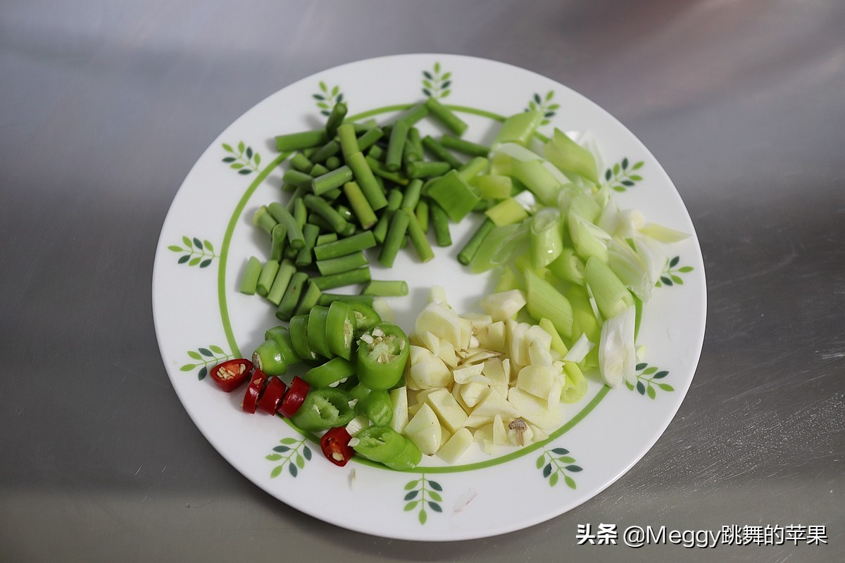 红薯凉粉减肥期间可以吃吗,减肥期间可吃炒豌豆凉粉吗