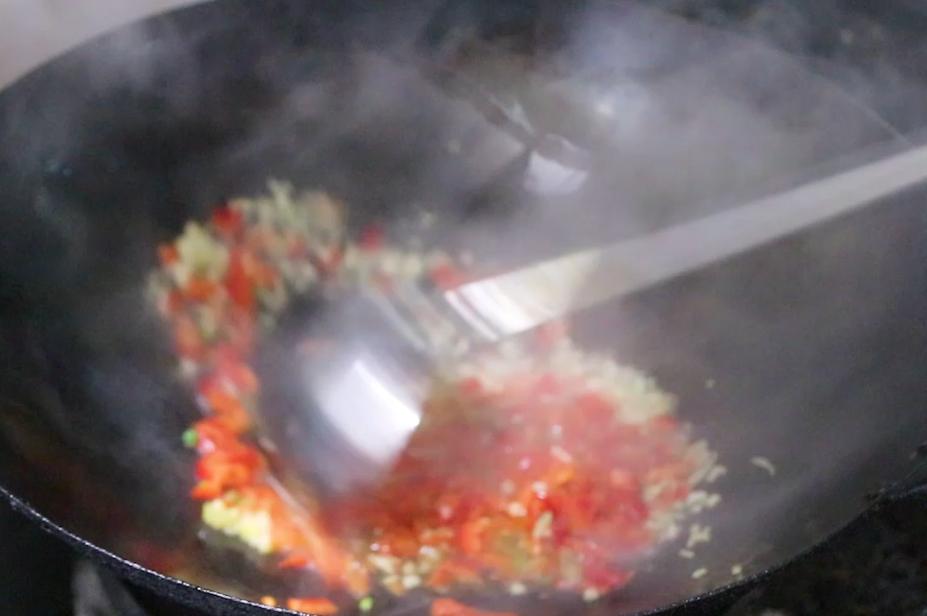 西红柿金针菇怎么做菜才好吃,西红柿金针菇的做法好吃又简单