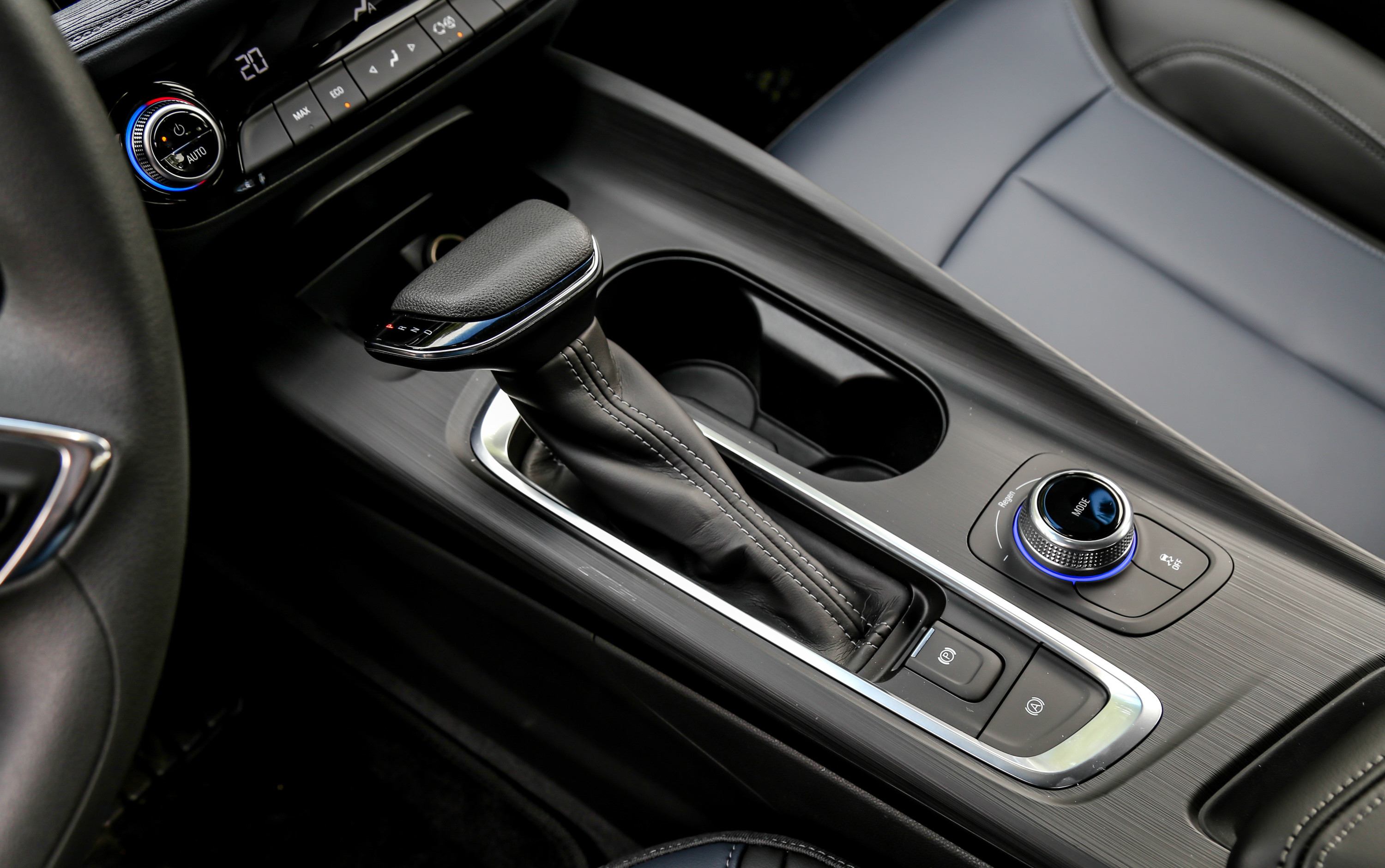 科技感满满别克velite6看车记,最近大热的混合动力别克velite6