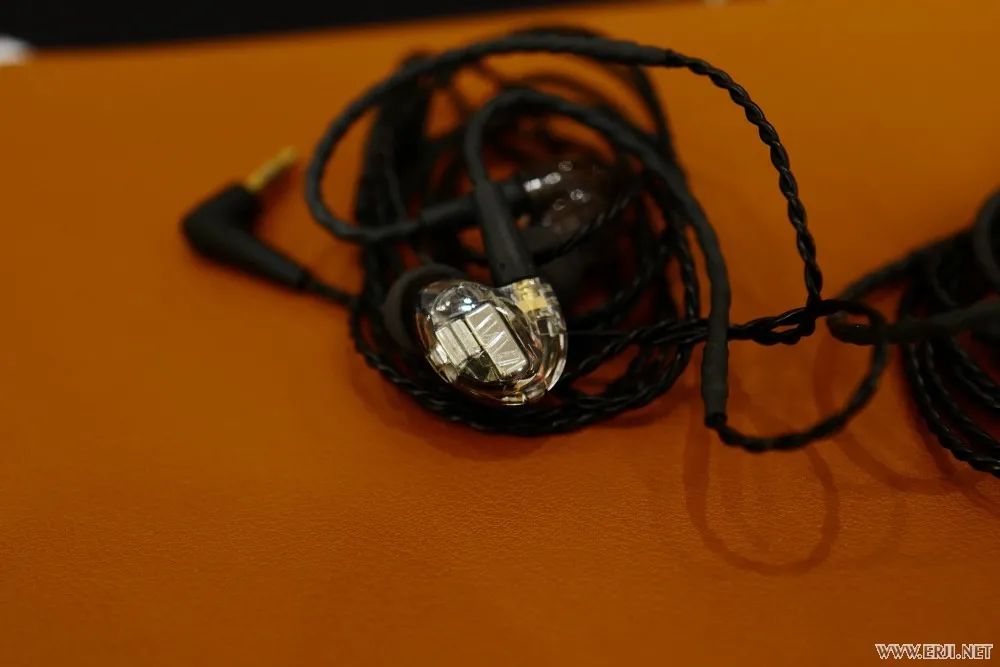 展商如何布展，才能让展位人气显得特别旺？成都国际耳机展大报道