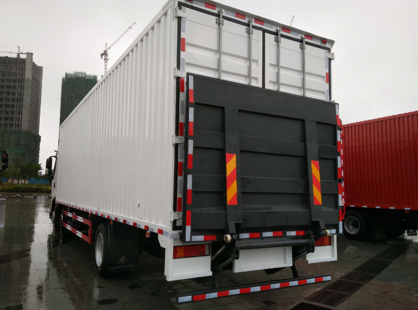 中国汽车尾板,商业汽车尾板市场