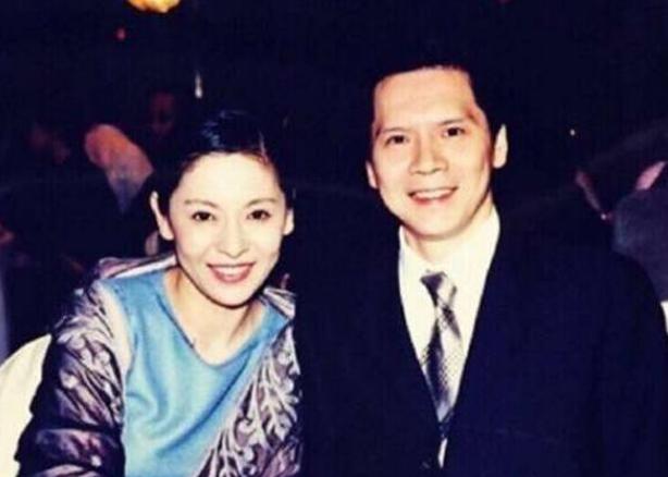 向华强回忆33年婚姻,向华强和李连杰关系