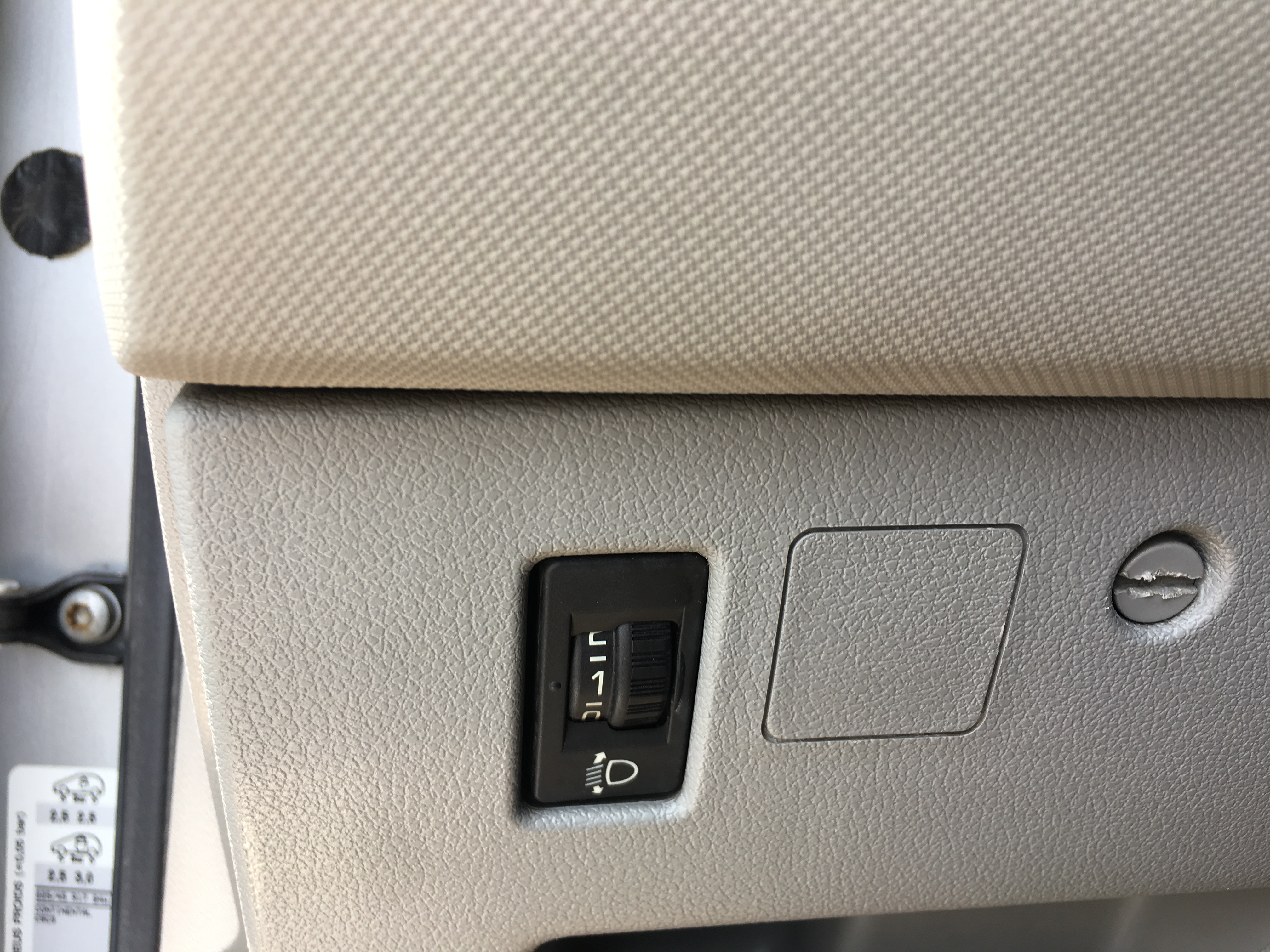 法系车老款标致308,标致308sw算b级车