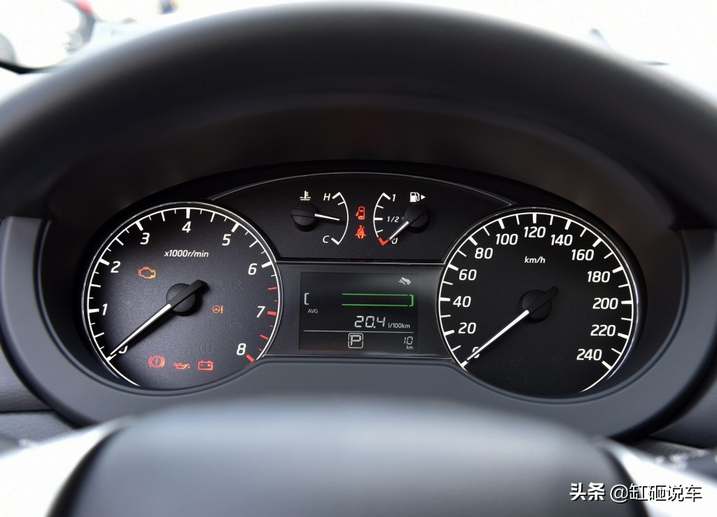 性价比高的汽车日产,日产空间大省油车