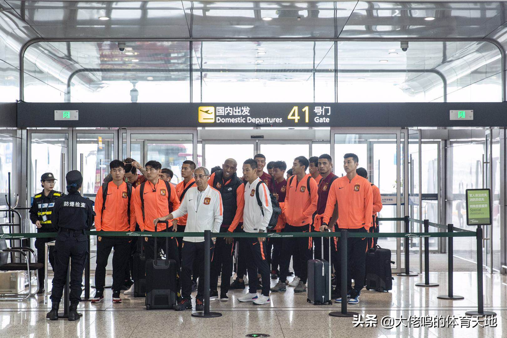 壮志凌云打靶归来,壮志凌云回中超登峰造极勇夺冠