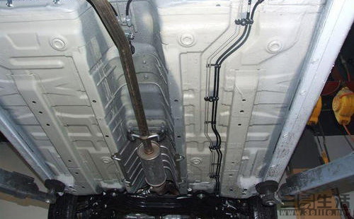 车辆底盘装甲是什么意思,底盘装甲到底是什么